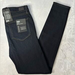 PAIGE Women's Dark Indigo Ultra Skinny Jeans NWT SIZE 30